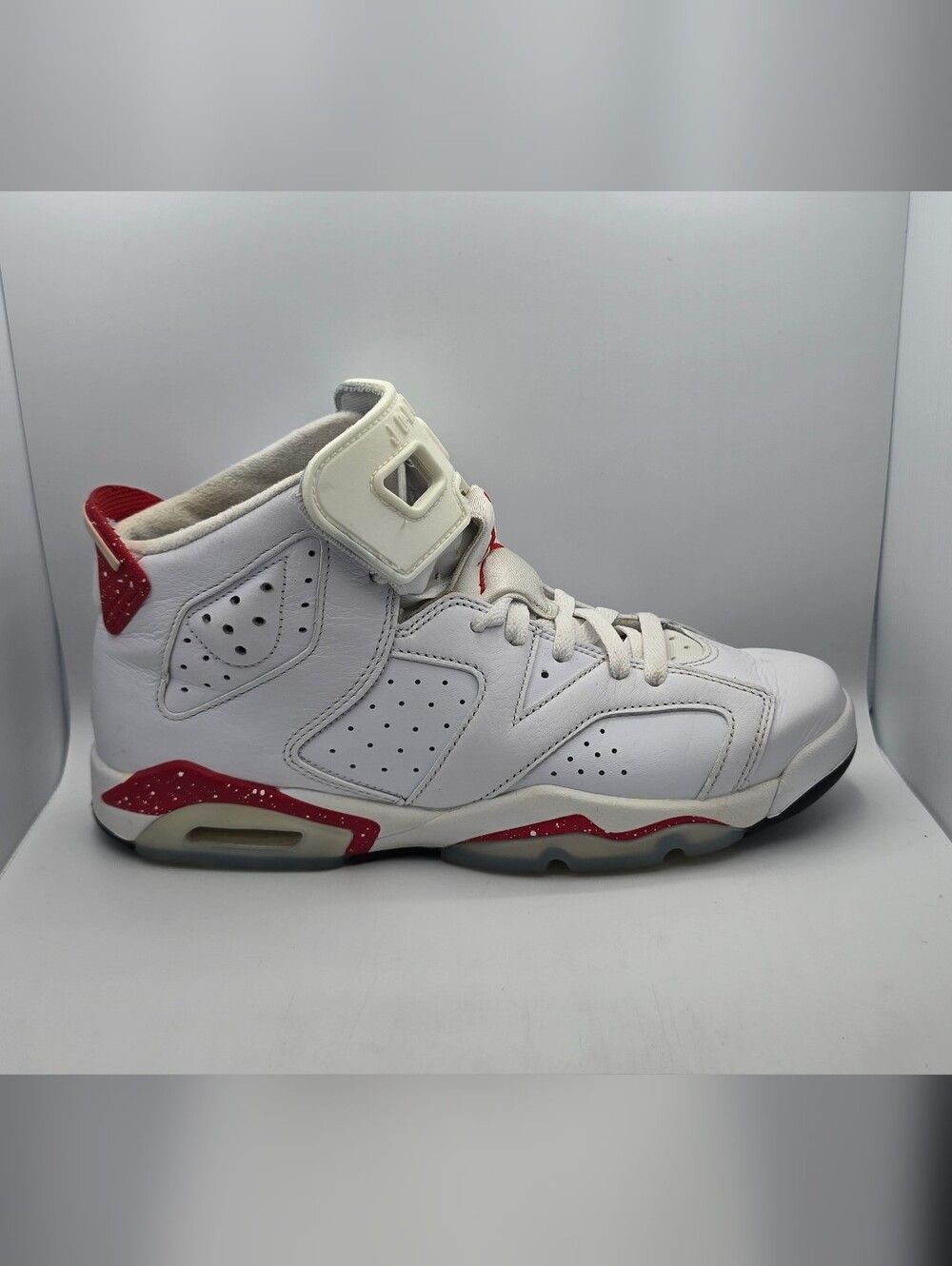 *NEW* Youth Boy NIKE AIR JORDAN 6 RETRO (GS) WHITE/UNIVERSITY RED (384665 162)👍